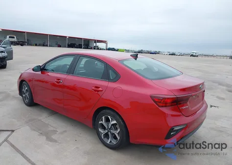 2021 Kia Forte Lxs z USA, uszkodzony, nr VIN 3KPF24AD6ME361887